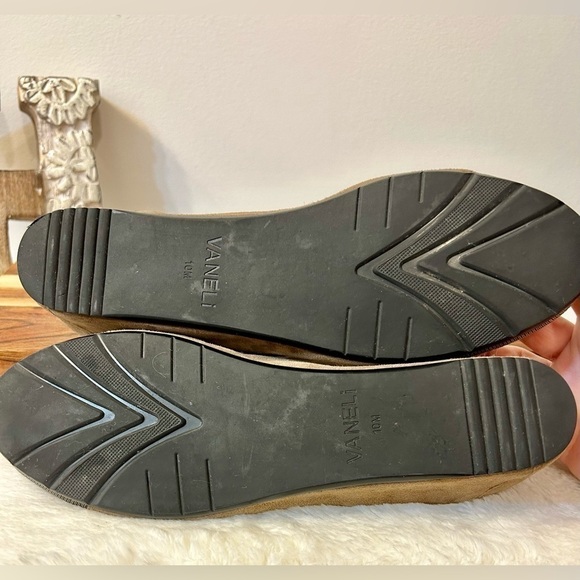 Vaneli Ardelia Suede Metallic Wedge Size 10 - Picture 13 of 14